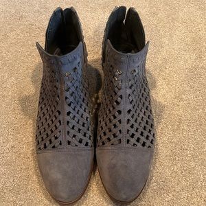 Vince Camuto Booties